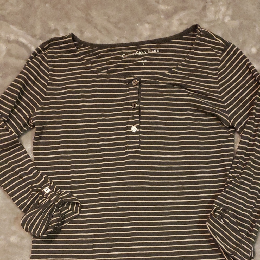 🎄🎄Calvin Klein Top🎄🎄 5 for $25